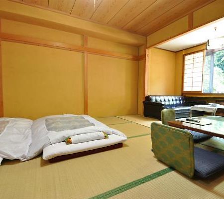 Hotel Yumoto Rakuzenso Numata  Exterior foto